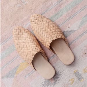 Beautiful Brand New Handwoven Leather Mules Flats